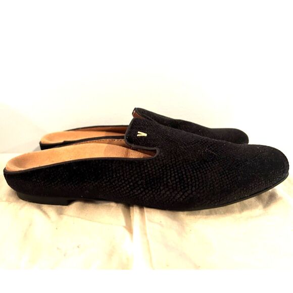 Vionic Black Suede Flats - Size 7 - Picture 3 of 7
